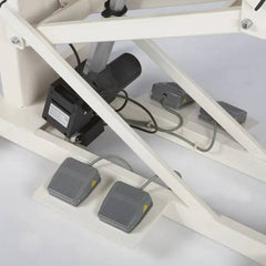 Master Equipment Z-Lift II Electric Dog Grooming Table 36x24In Wht